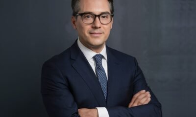 contract lawyer